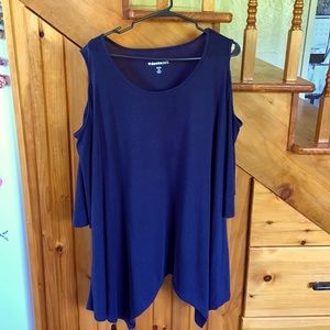 Cold shoulder Navy asymmetrical top